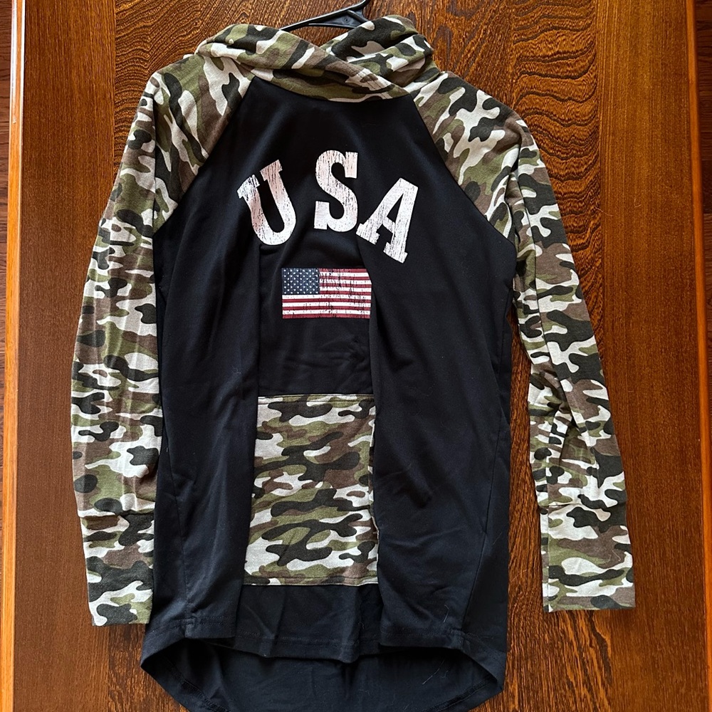 Lularoe USA Hooded T-shirt